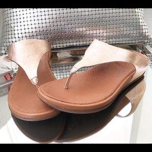 FITFLOP 100% LEATHER ROSE GOLD BANDA SANDAL SIZE 7